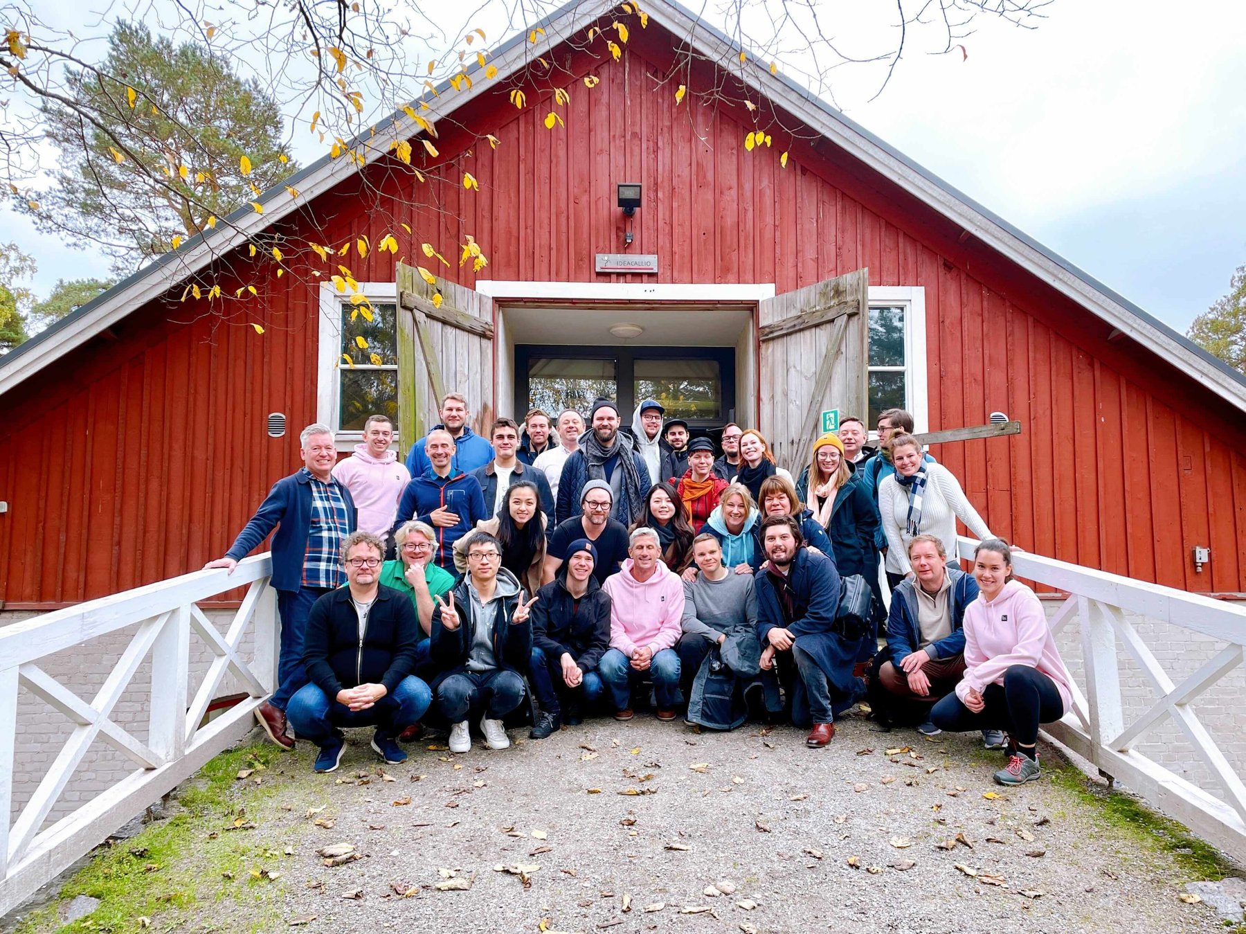 The HappySignals team
